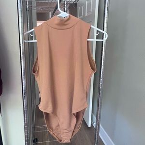 Nude bodysuit full back with snaps